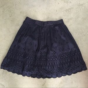 Vinyard Vines navy eyelet skirt size 0